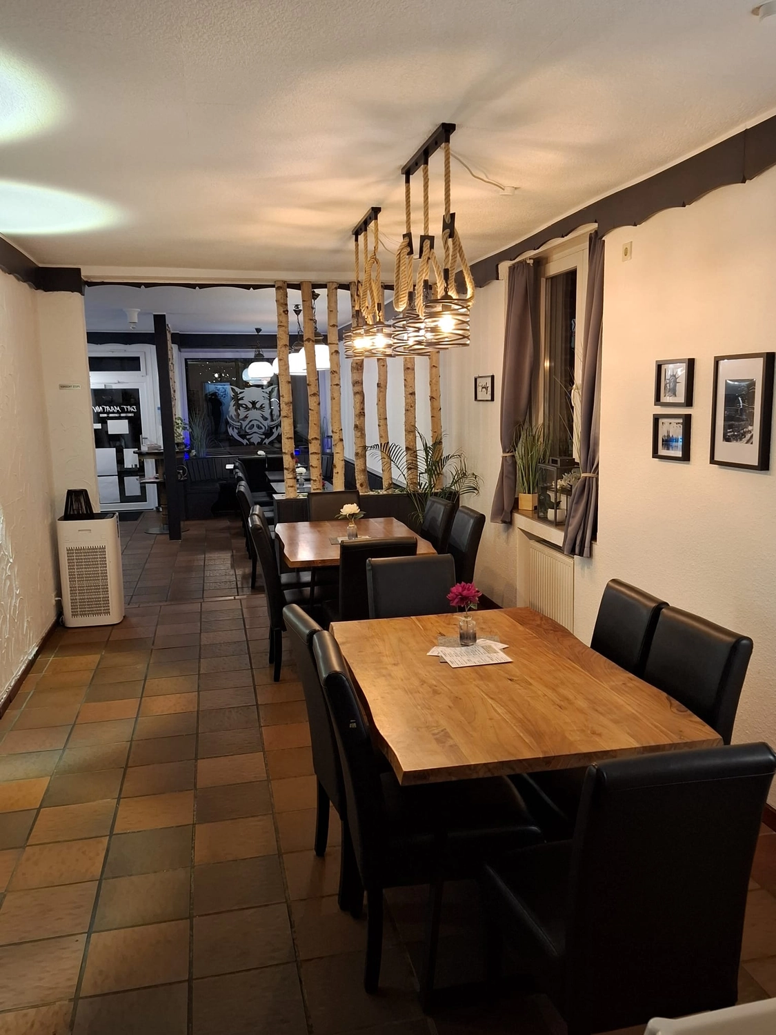 Dat Maatnn - Gastronomie - Burger und Pommes