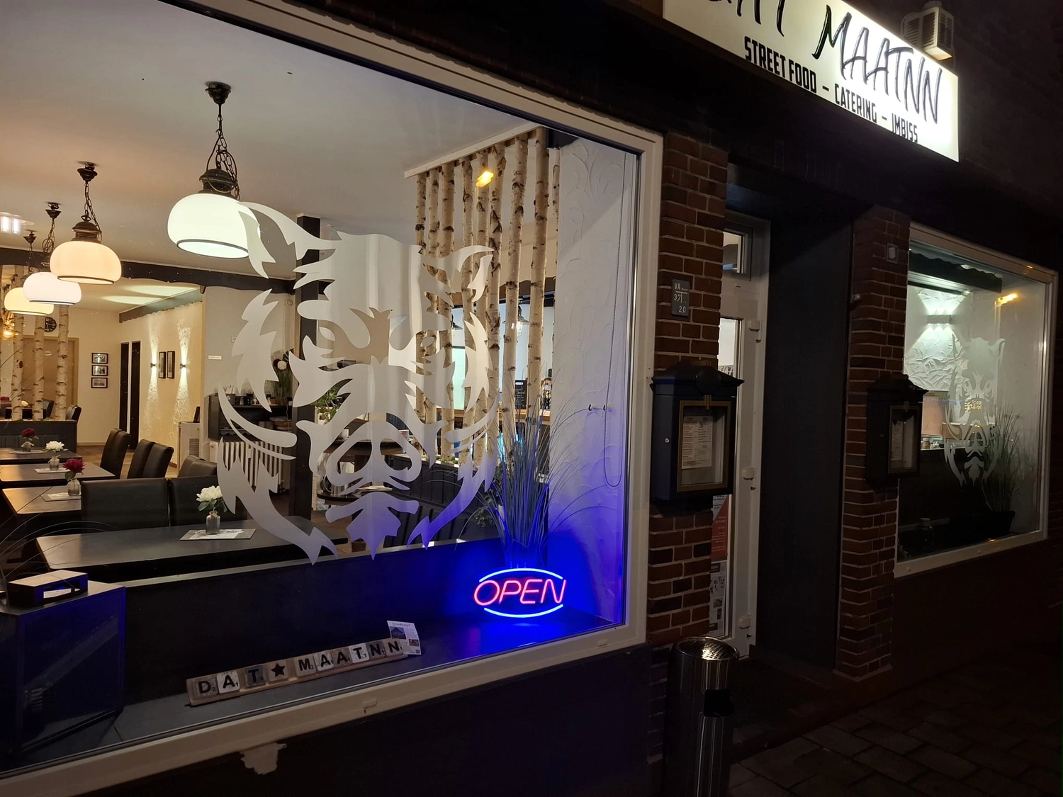 Dat Maatnn - Gastronomie - Burger und Pommes