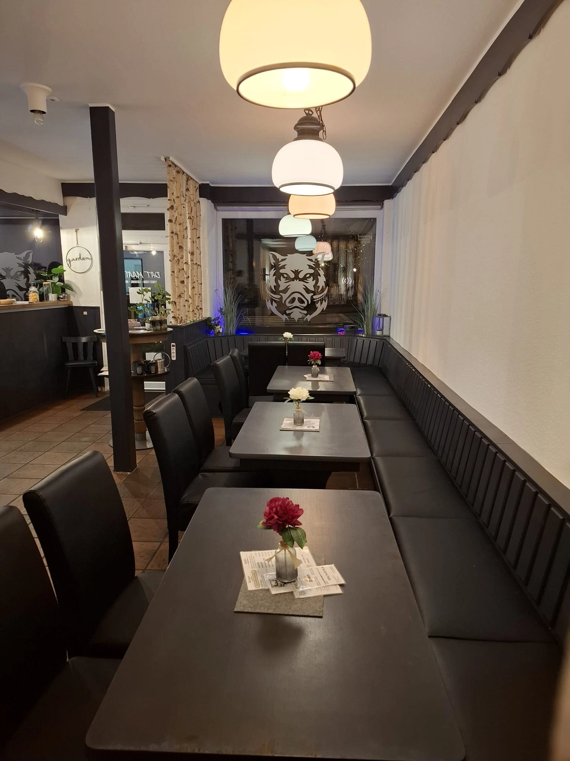 Dat Maatnn - Gastronomie - Burger und Pommes