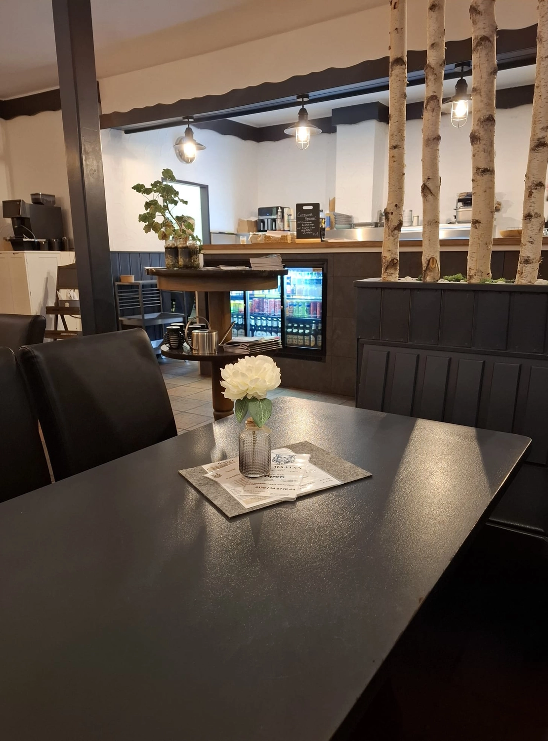 Dat Maatnn - Gastronomie - Burger und Pommes